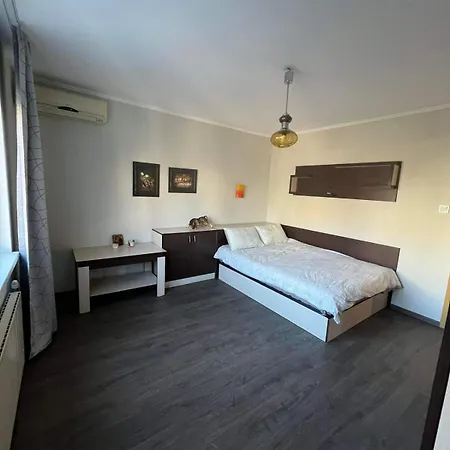 Flat- 6 People- Chataldja * Βάρνα